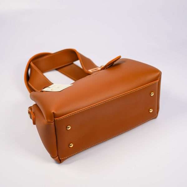 Elegance Handbag Caramel Brown - Image 9